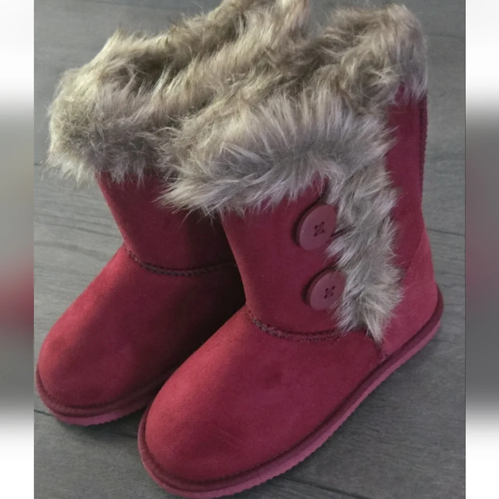 Blister Red Faux Suede Lined Snow Boots Girls 1